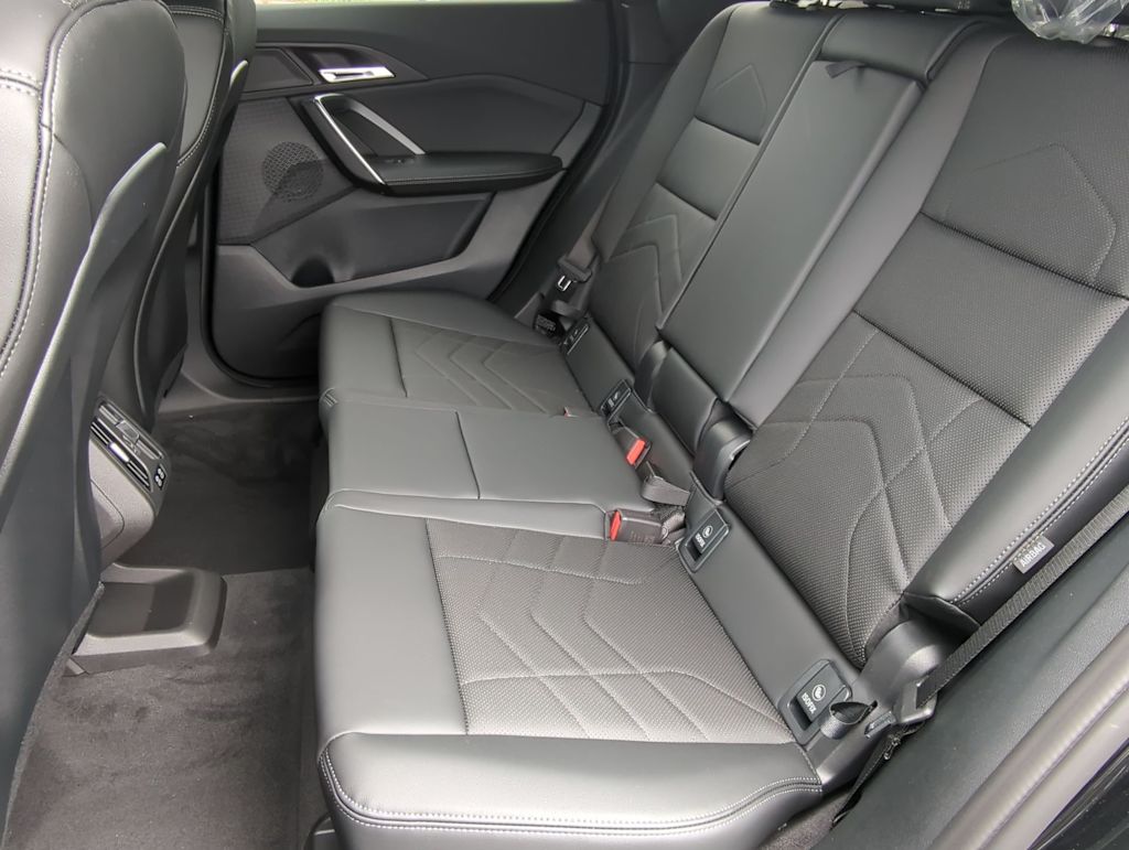 Thumbnail: 2025 BMW X1 - 13