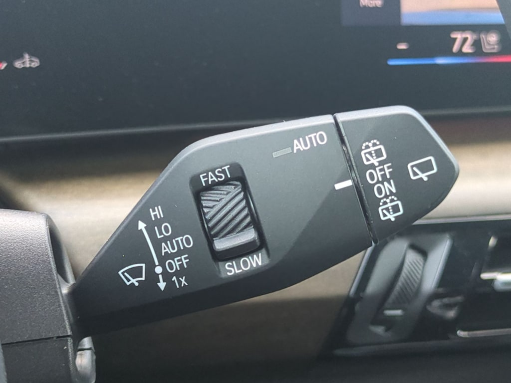 Thumbnail: 2025 BMW X1 - 31