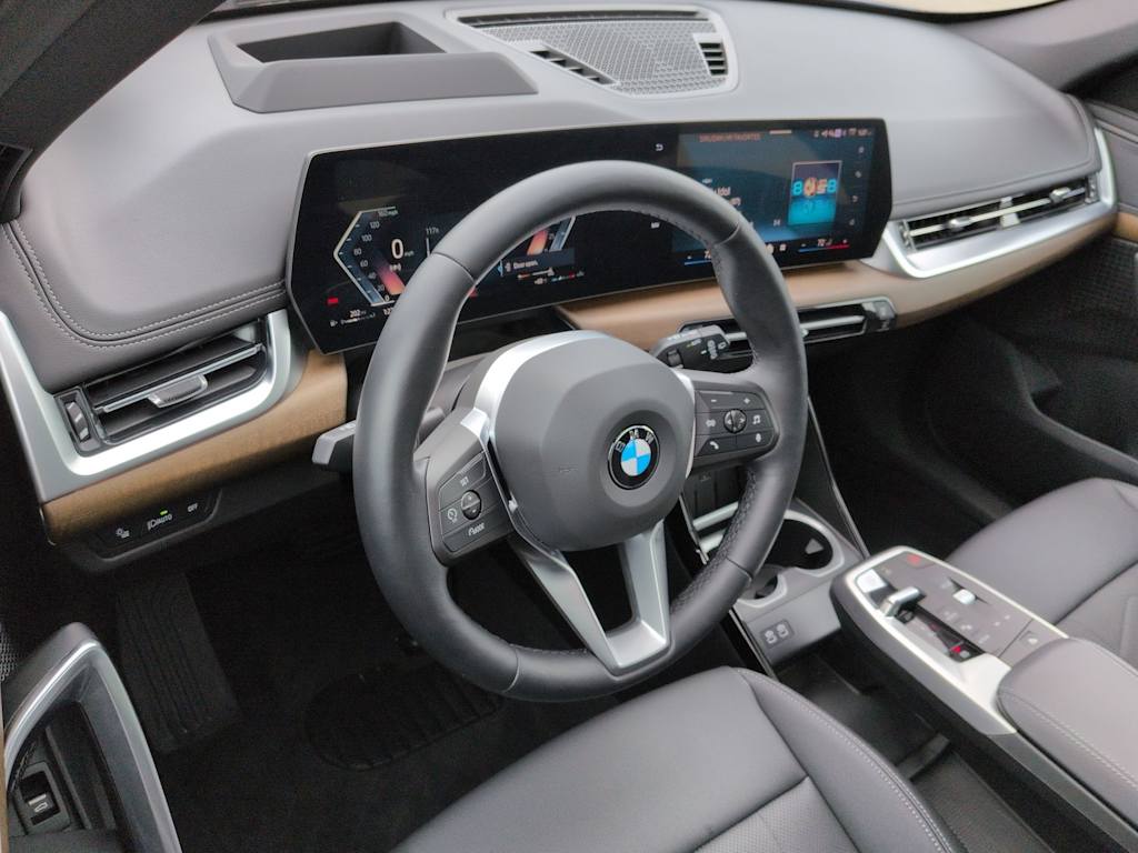 Thumbnail: 2025 BMW X1 - 2