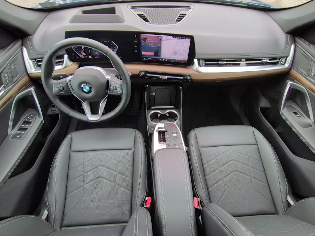 Thumbnail: 2025 BMW X1 - 10
