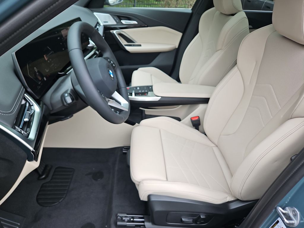 Thumbnail: 2025 BMW X1 - 11