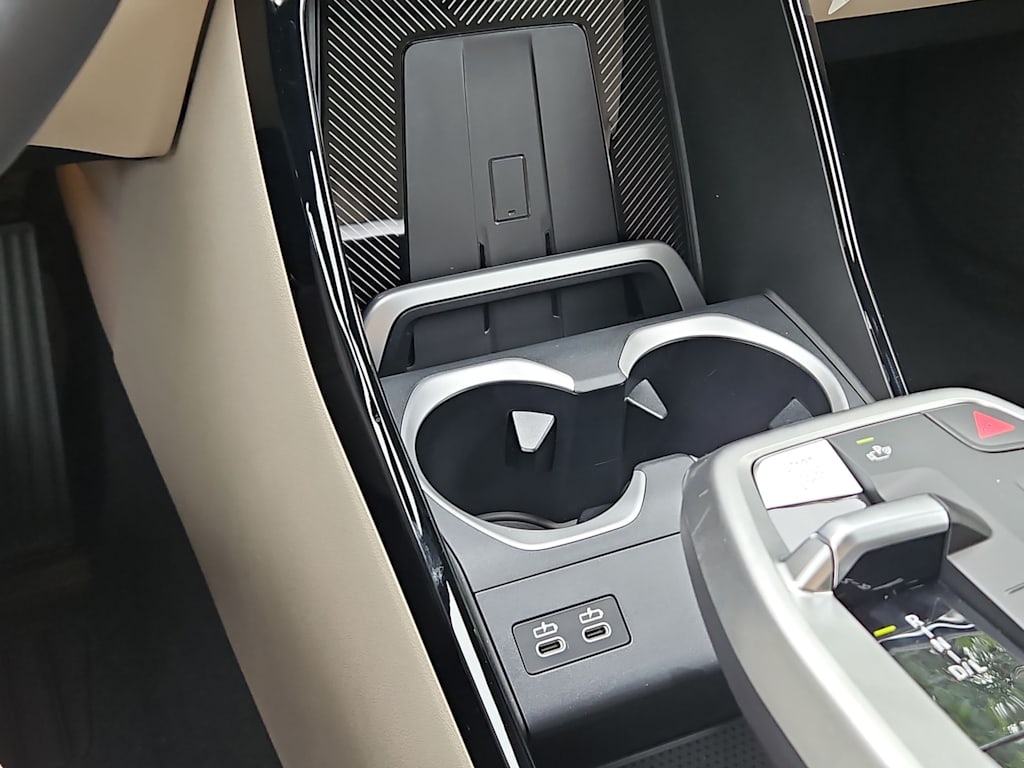 Thumbnail: 2025 BMW X1 - 16