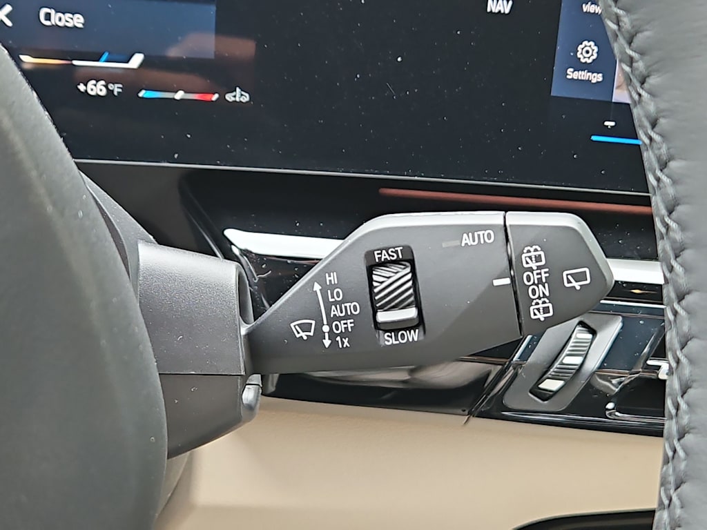 Thumbnail: 2025 BMW X1 - 32