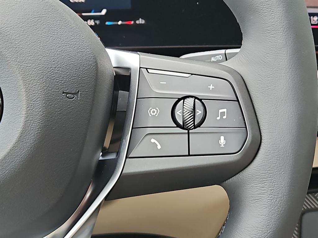 Thumbnail: 2025 BMW X1 - 31