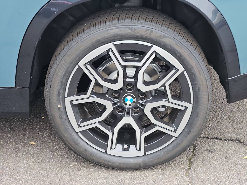 Thumbnail: 2025 BMW X1 - 8