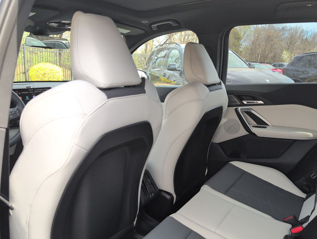 Thumbnail: 2026 BMW X1 - 12