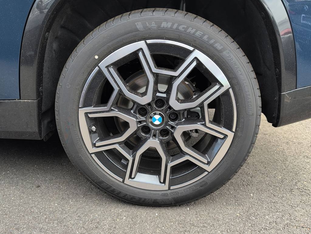 Thumbnail: 2026 BMW X1 - 8