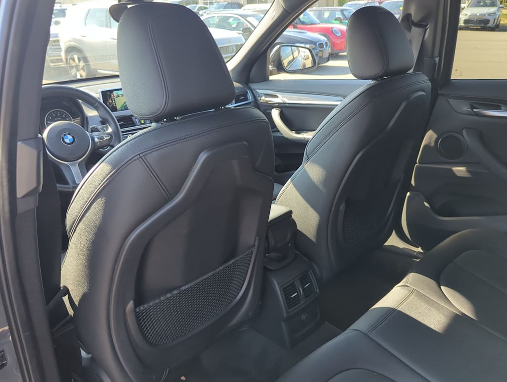 Thumbnail: 2016 BMW X1 - 13