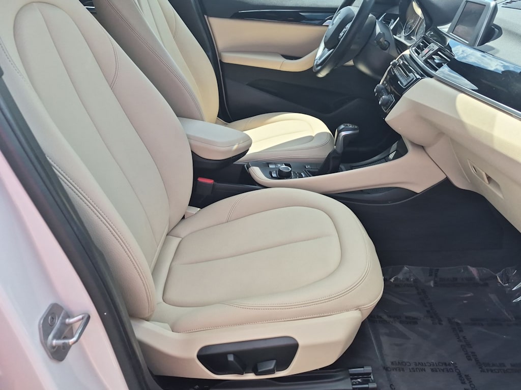 Thumbnail: 2018 BMW X1 - 29