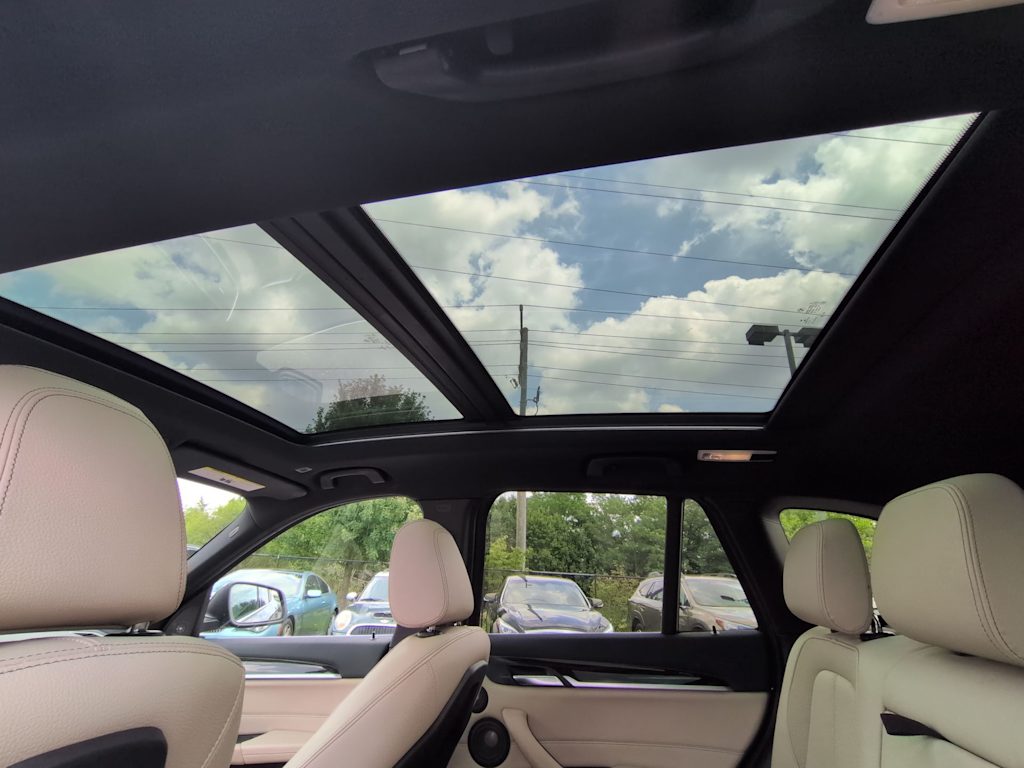 Thumbnail: 2019 BMW X1 - 32