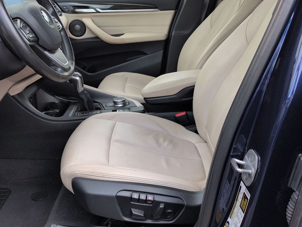 Thumbnail: 2019 BMW X1 - 11