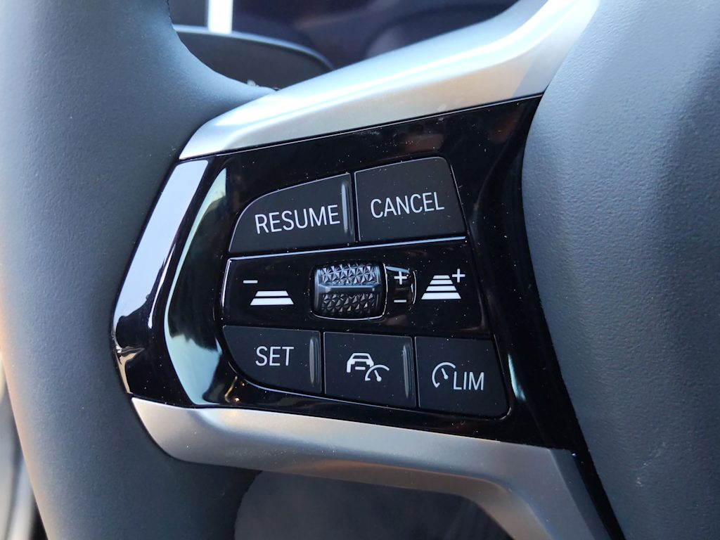 Thumbnail: 2025 BMW i4 - 31