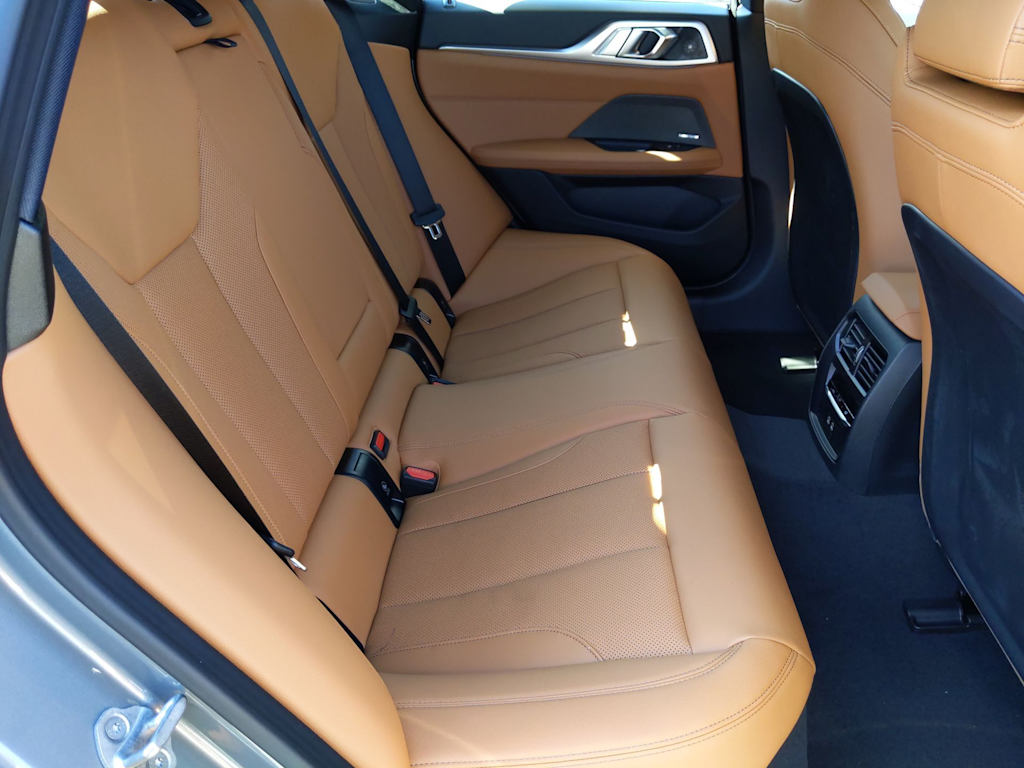 Thumbnail: 2025 BMW i4 - 28