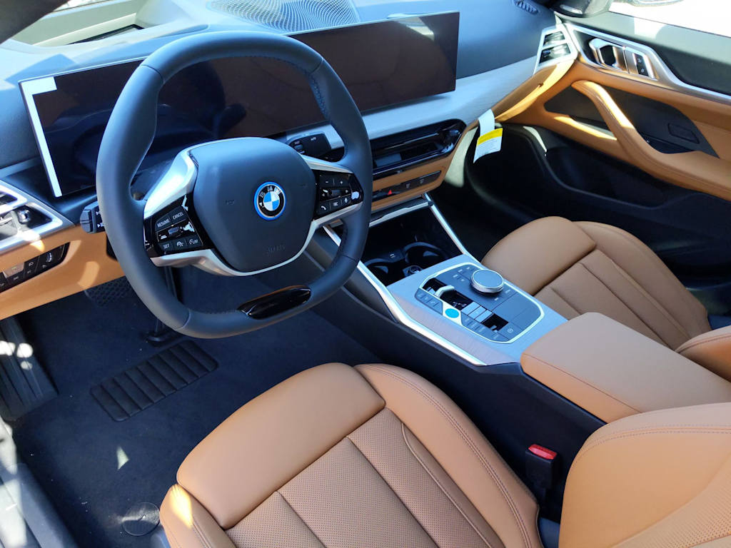 Thumbnail: 2025 BMW i4 - 2