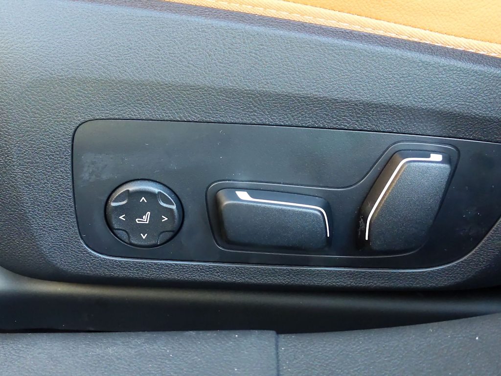 Thumbnail: 2025 BMW i4 - 26