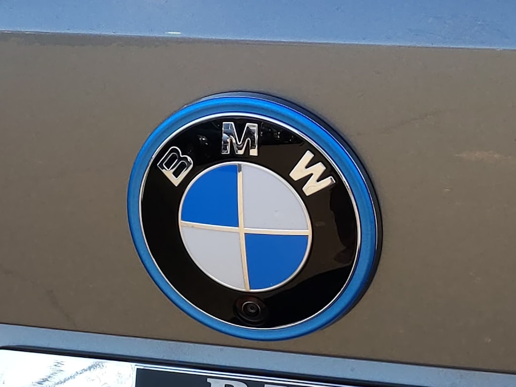 Thumbnail: 2025 BMW i4 - 6