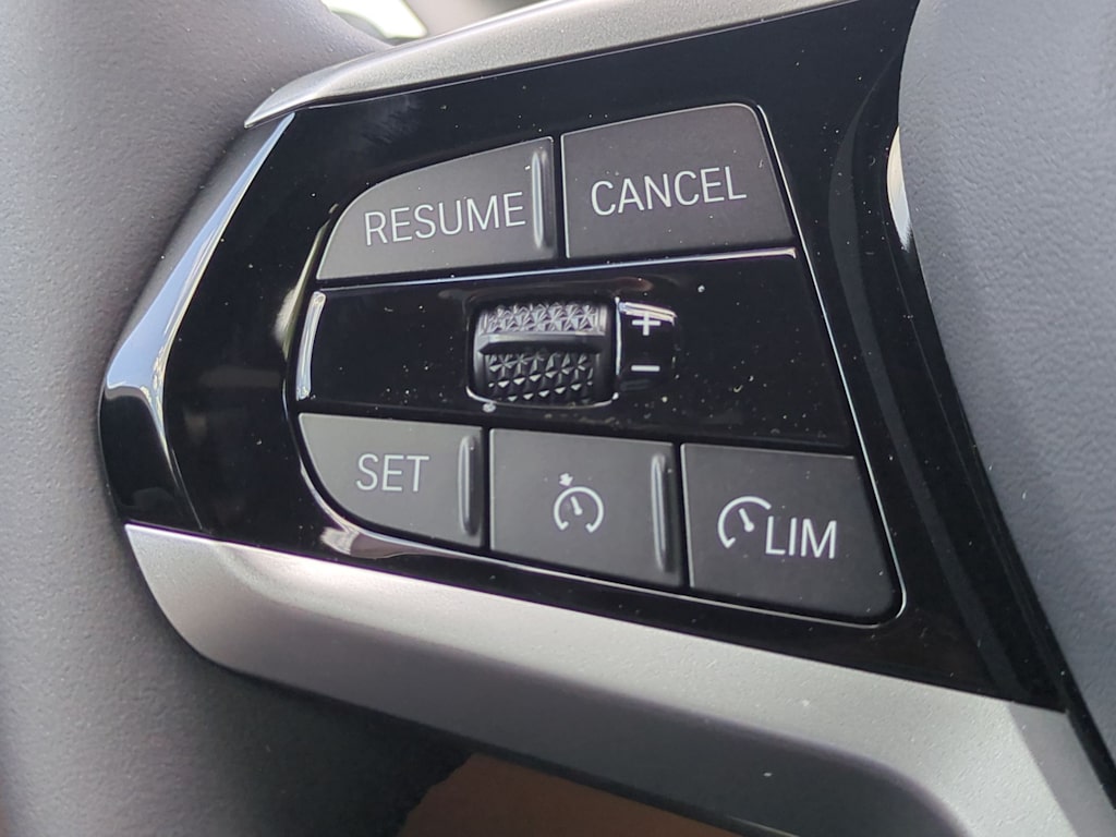 Thumbnail: 2025 BMW i4 - 29