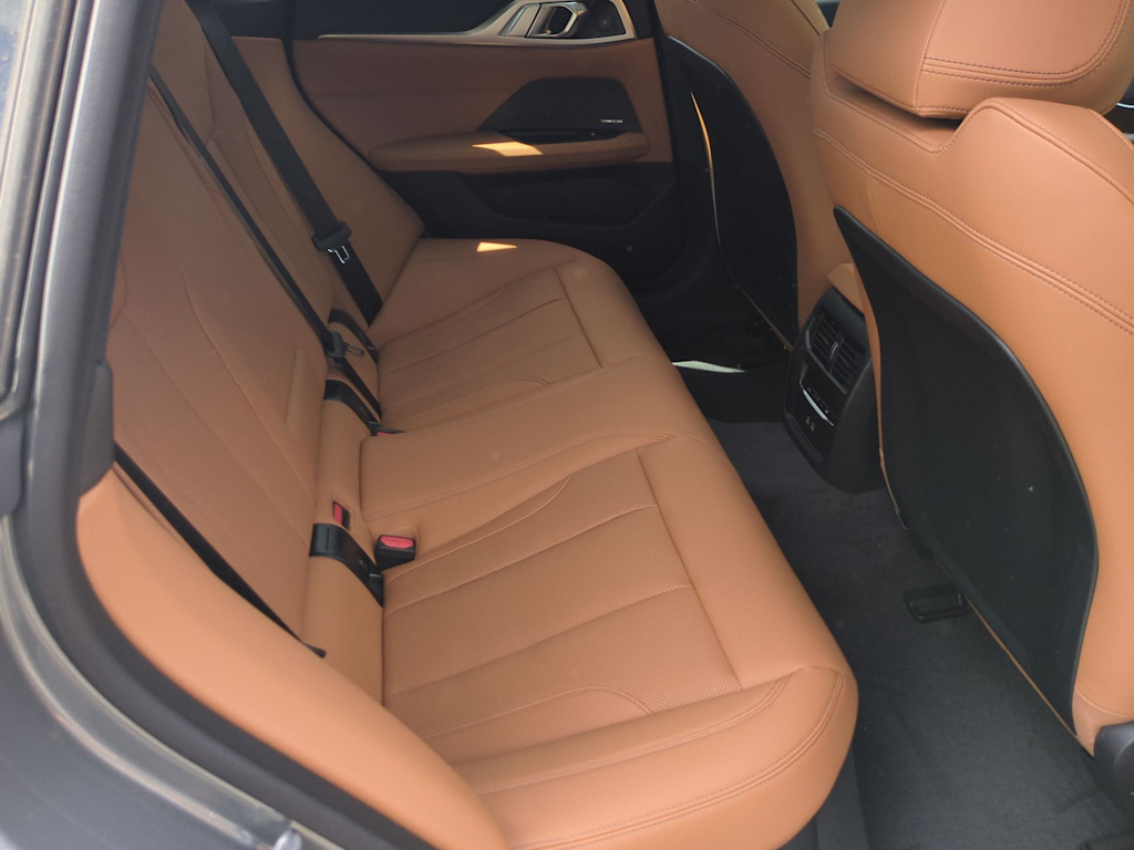 Thumbnail: 2025 BMW i4 - 27