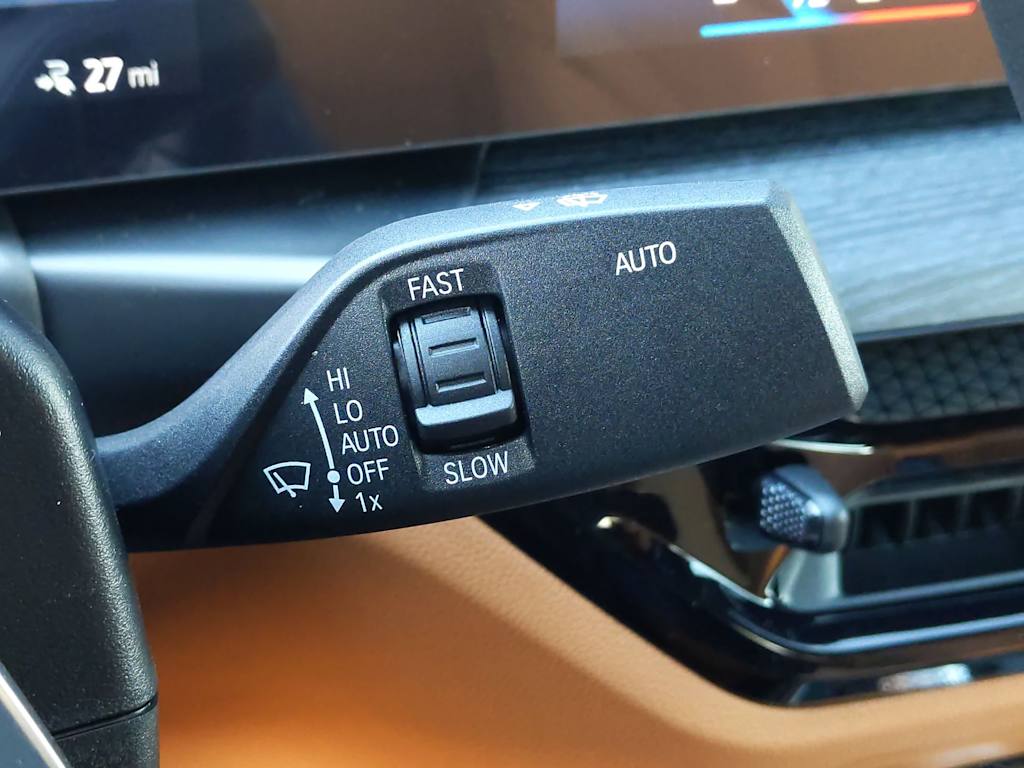 Thumbnail: 2025 BMW i4 - 33