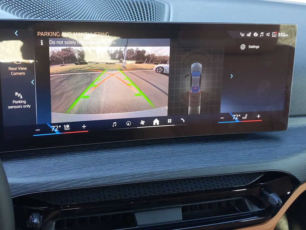 Thumbnail: 2025 BMW i4 - 36