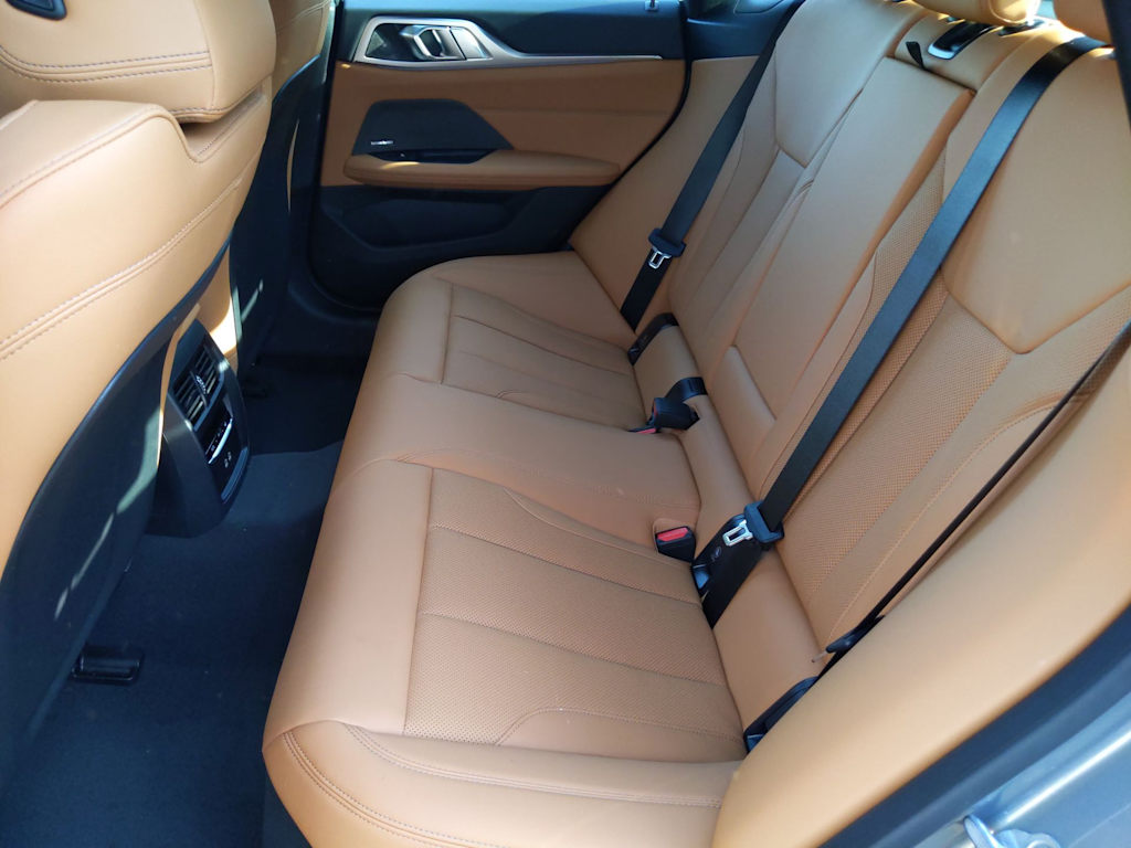 Thumbnail: 2025 BMW i4 - 28