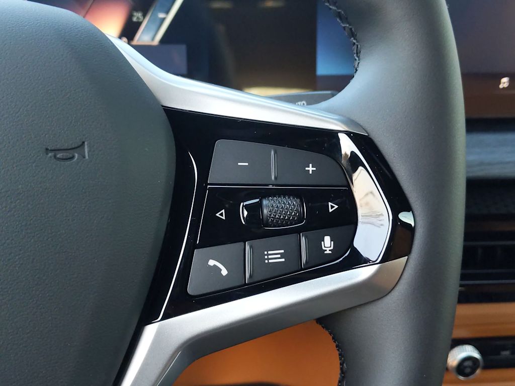 Thumbnail: 2025 BMW i4 - 32