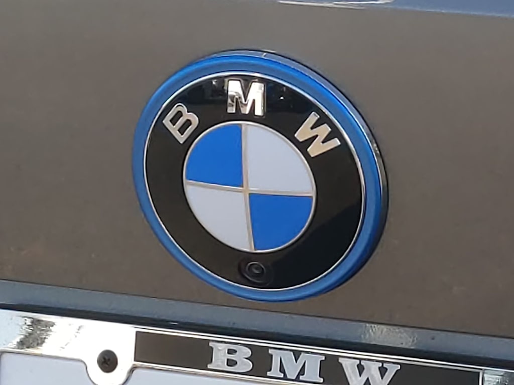 Thumbnail: 2025 BMW i4 - 6