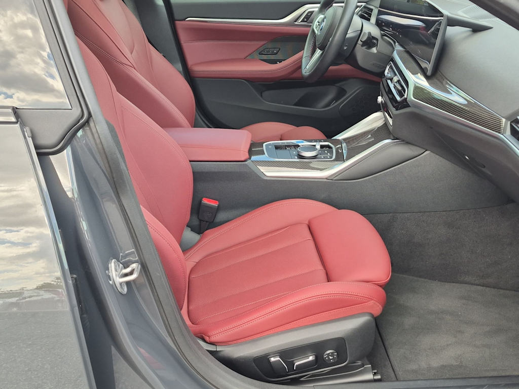 Thumbnail: 2024 BMW i4 - 31