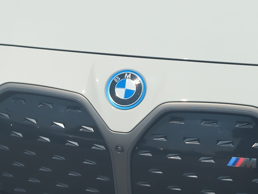 Thumbnail: 2024 BMW i4 - 7