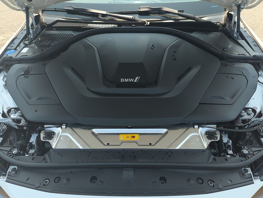 Thumbnail: 2024 BMW i4 - 9