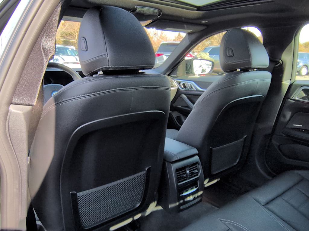 Thumbnail: 2023 BMW i4 - 12