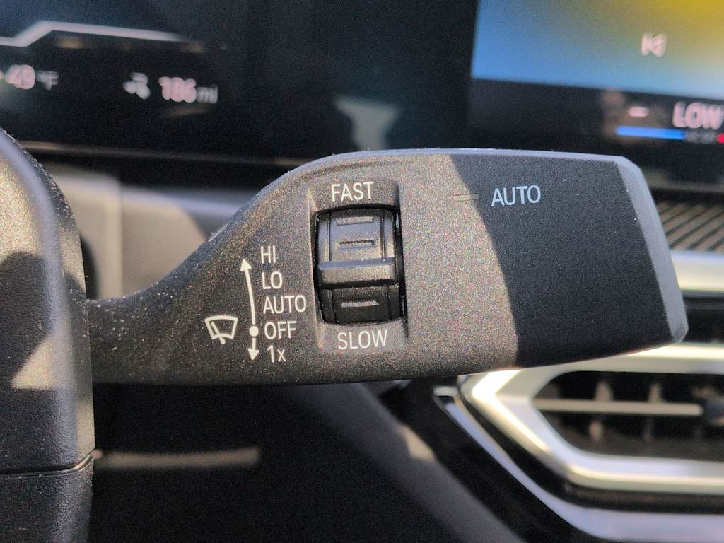 Thumbnail: 2023 BMW i4 - 15