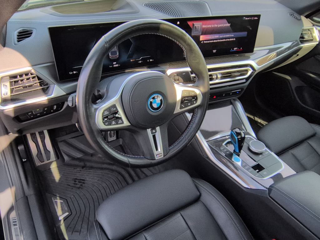 Thumbnail: 2023 BMW i4 - 2