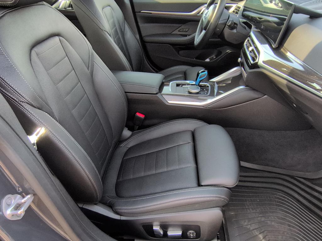 Thumbnail: 2023 BMW i4 - 11