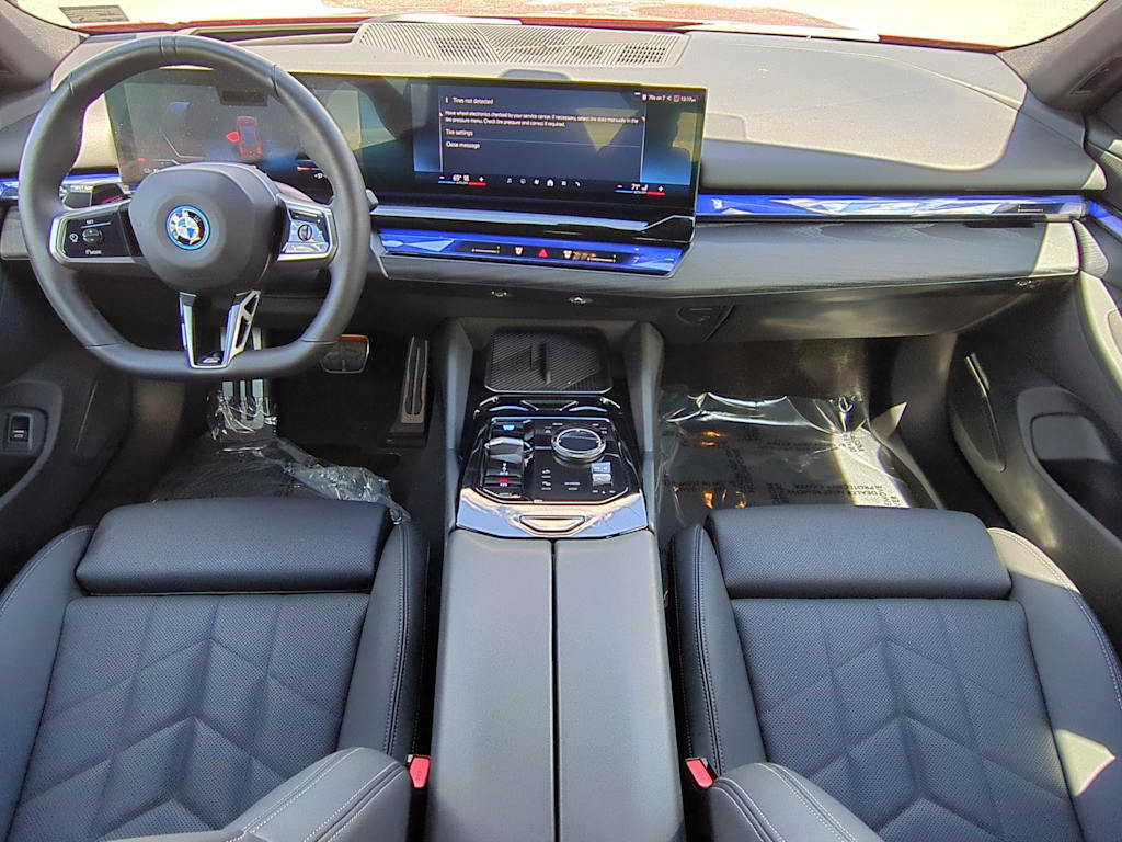 Thumbnail: 2024 BMW i5 - 10