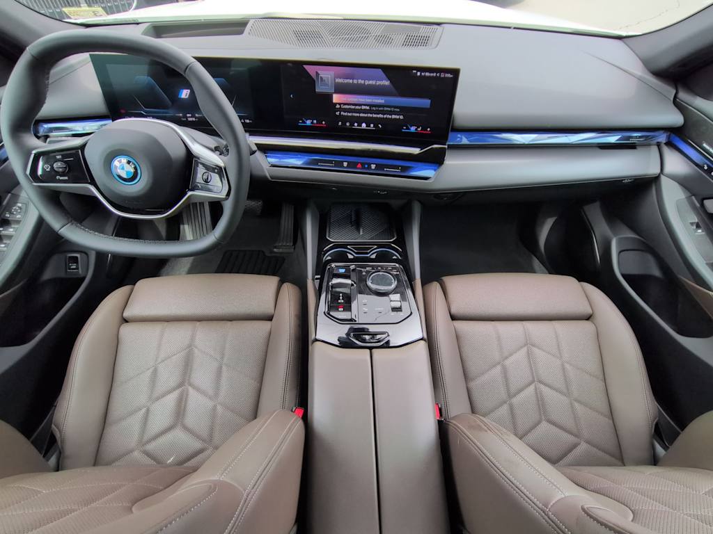 Thumbnail: 2024 BMW i5 - 9