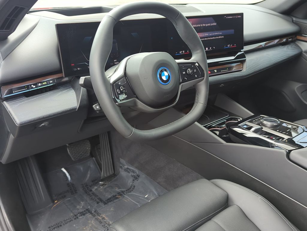 Thumbnail: 2024 BMW i5 - 2