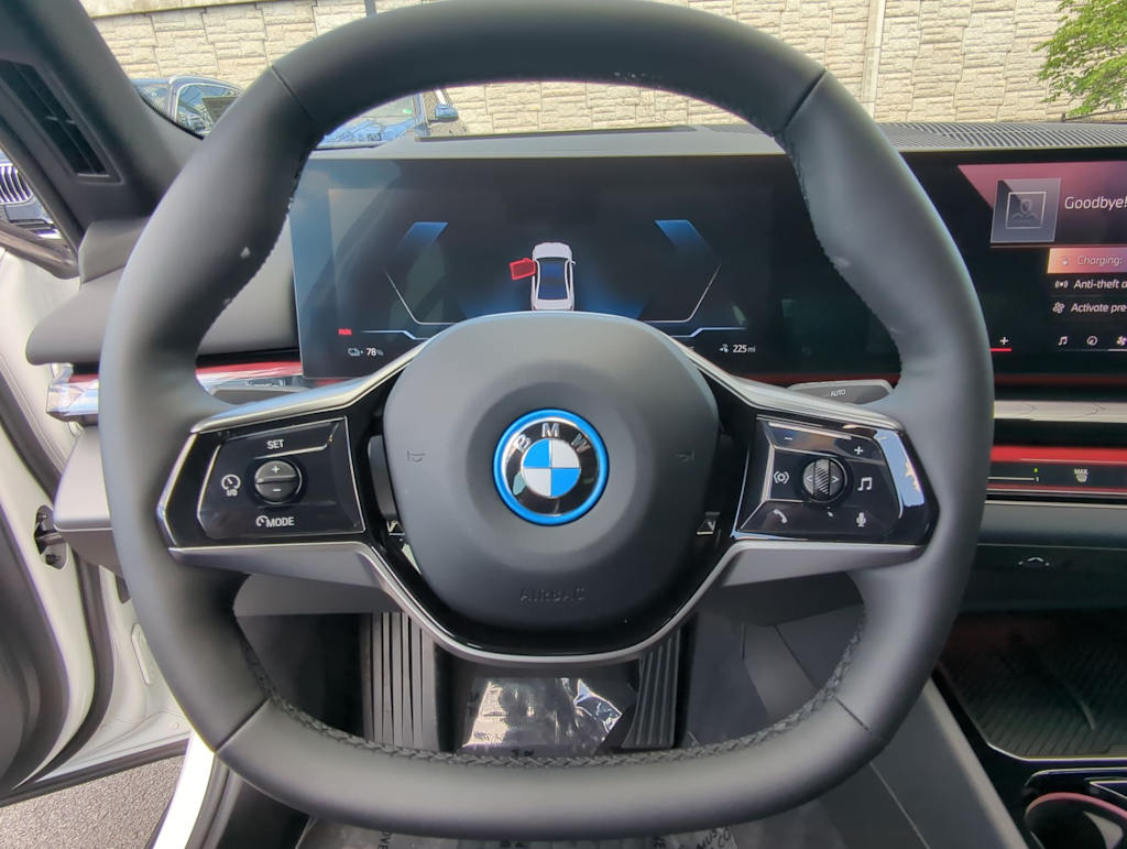 Thumbnail: 2024 BMW i5 - 10