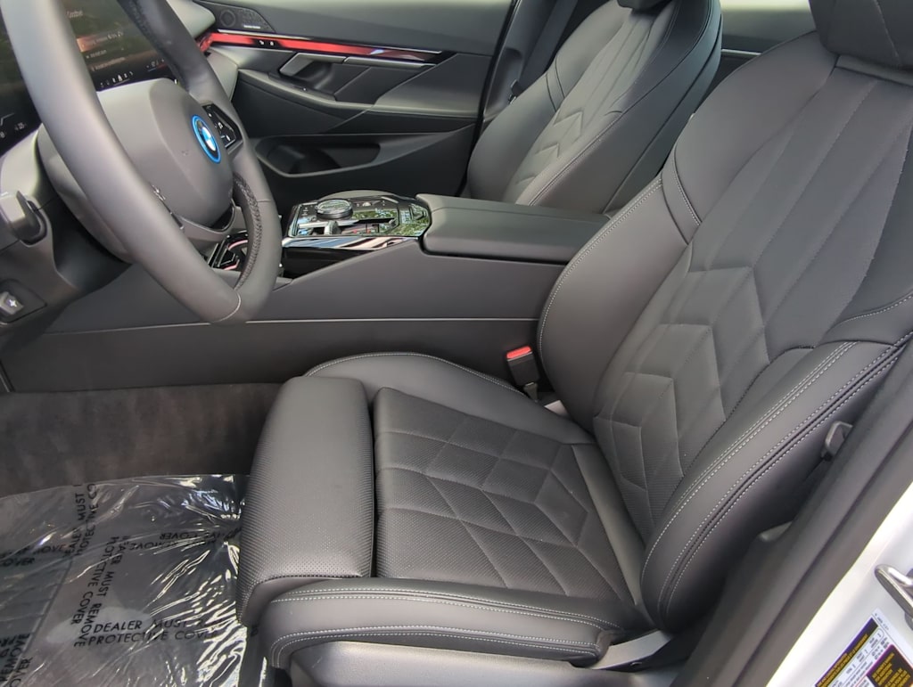 Thumbnail: 2024 BMW i5 - 12