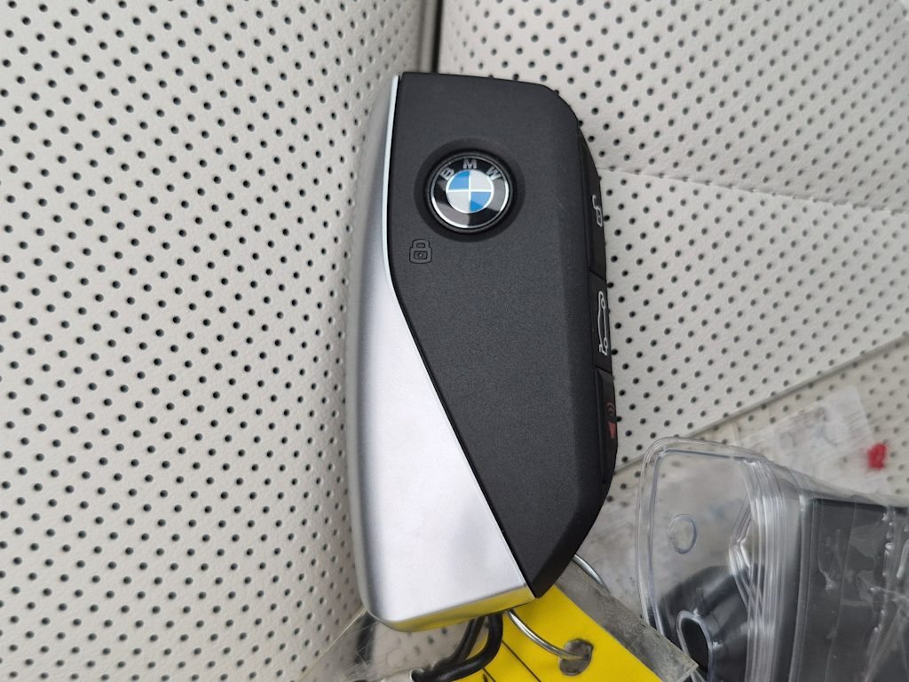 Thumbnail: 2026 BMW i5 - 38