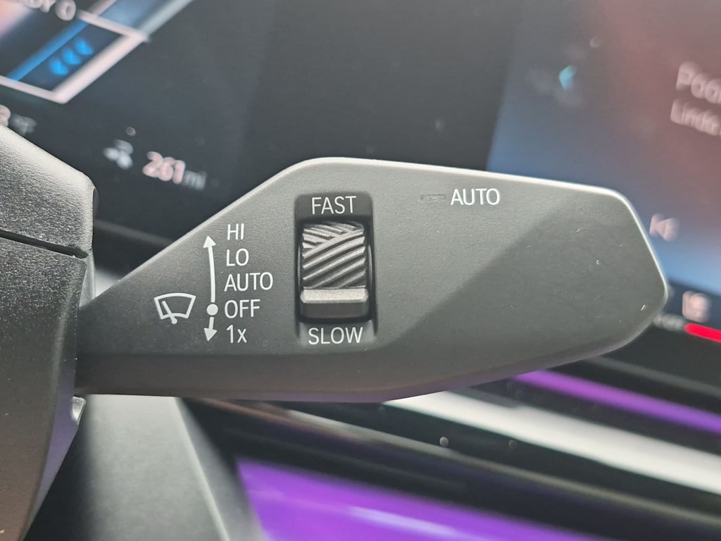 Thumbnail: 2026 BMW i5 - 32
