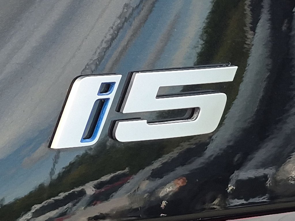 Thumbnail: 2026 BMW i5 - 25