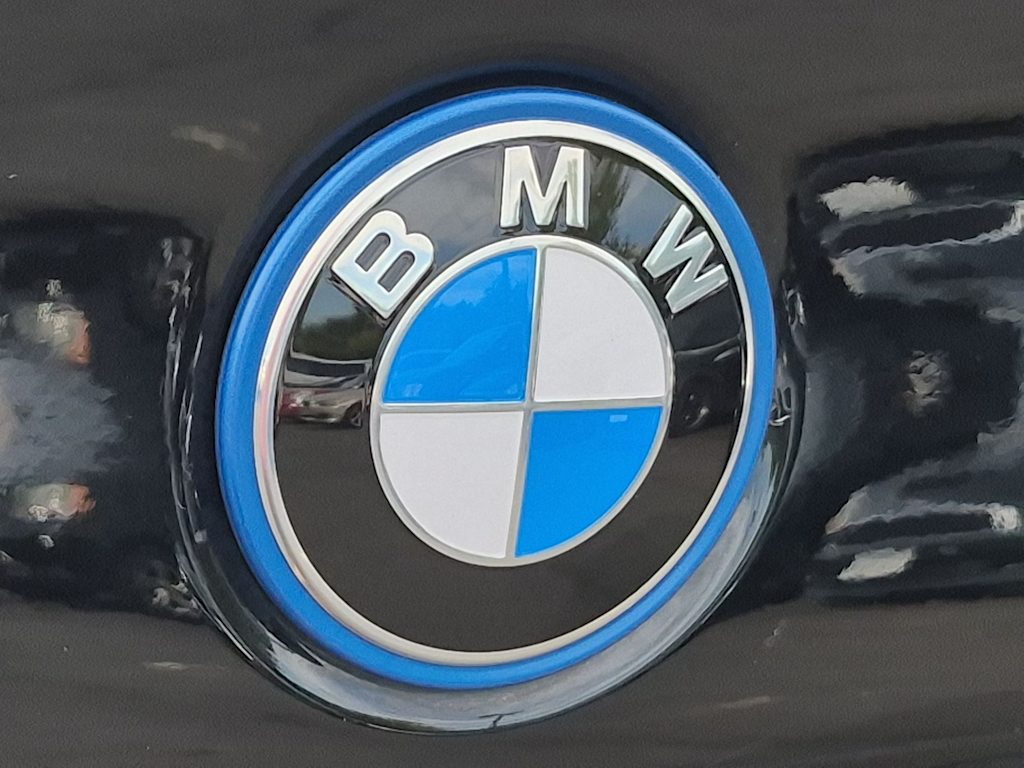 Thumbnail: 2026 BMW i5 - 7