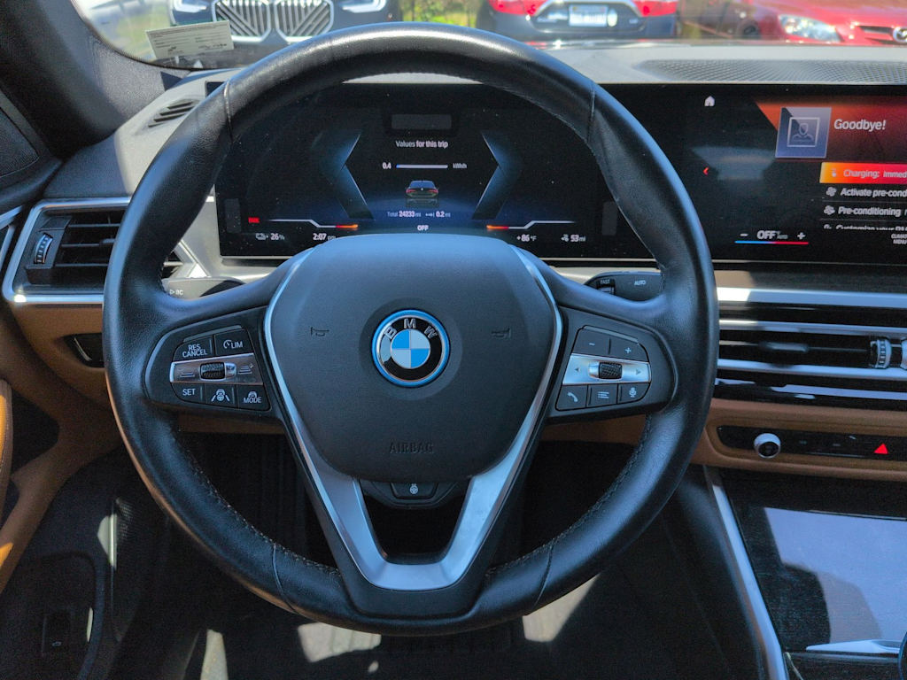 Thumbnail: 2023 BMW i4 - 14