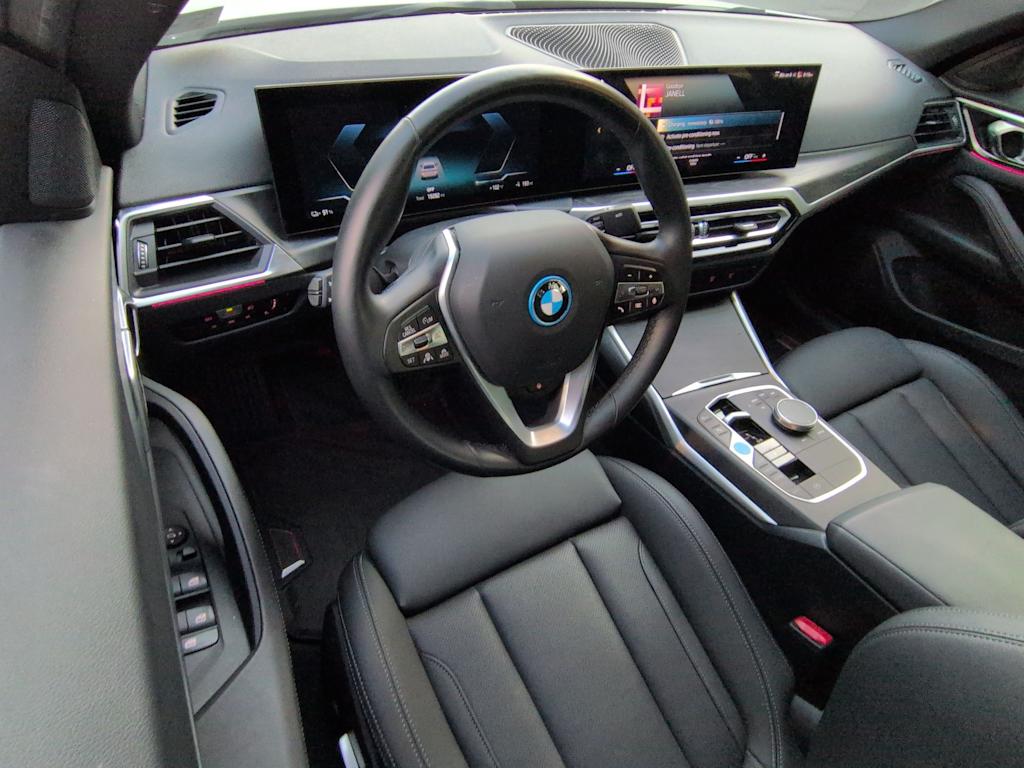 Thumbnail: 2023 BMW i4 - 2