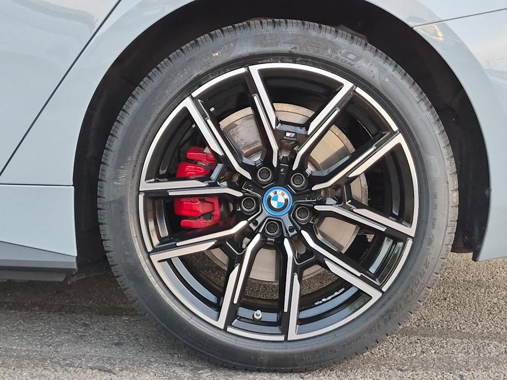 Thumbnail: 2024 BMW i4 - 7