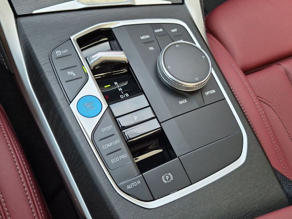 Thumbnail: 2024 BMW i4 - 38