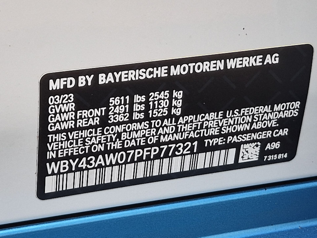 Thumbnail: 2023 BMW i4 - 20