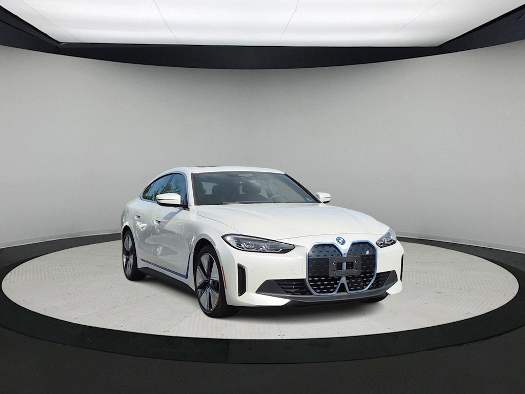 Thumbnail: 2023 BMW i4 - 7