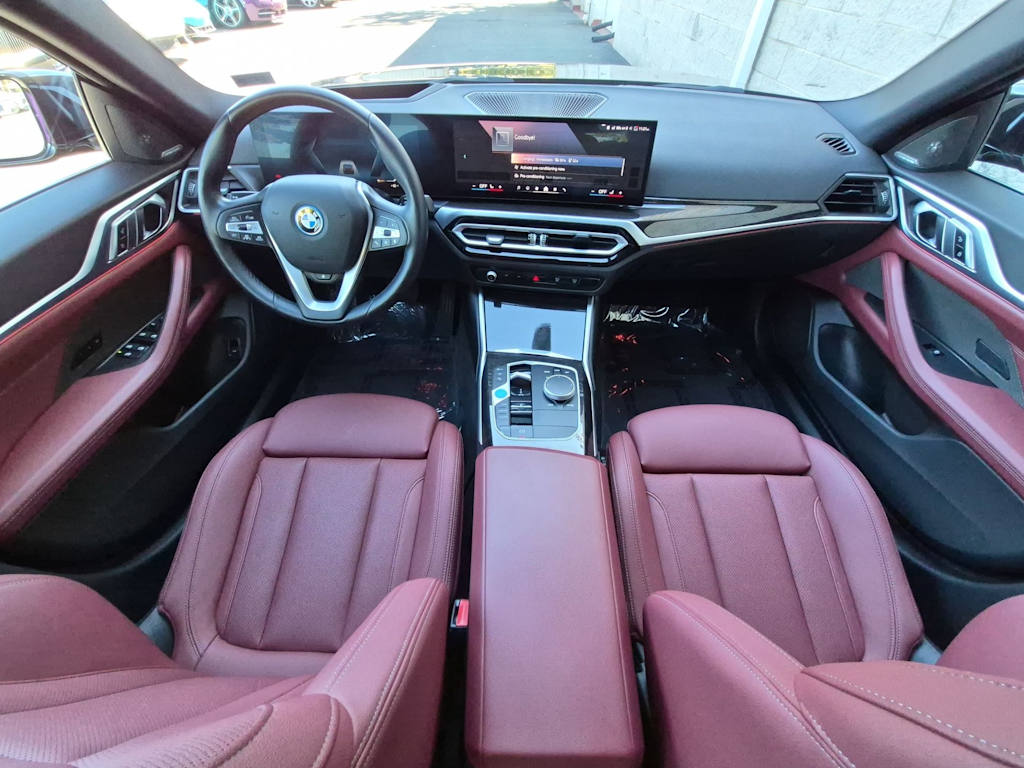 Thumbnail: 2024 BMW i4 - 10